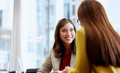 2 young ladies talking 